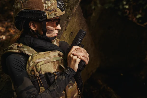 Soldier resting after special operation in wood — Stock Photo, Image