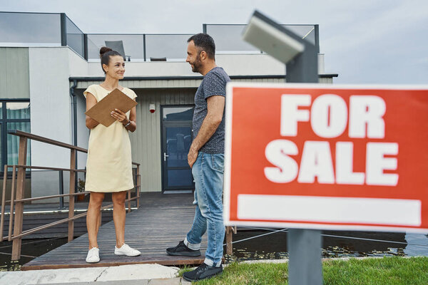 Consulting the specialist before making such great purchase