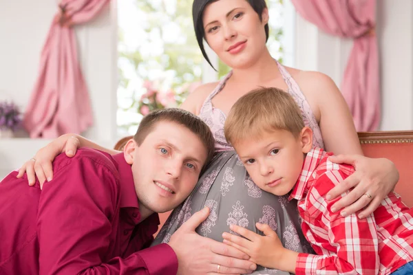 Pregnant woman expecting her baby — Stock Photo, Image