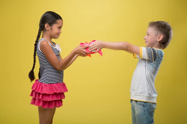 Ragazzo e ragazza — Foto Stock