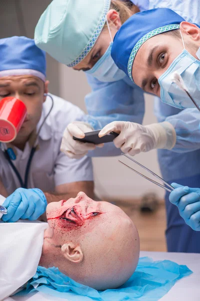 Hårt arbete av läkare — Stockfoto