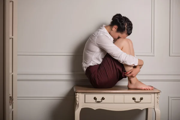 비즈니스 여성 우울증에서 고통 — 스톡 사진