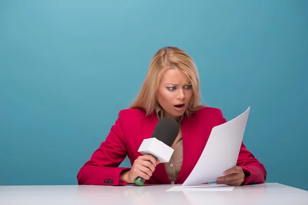 Very beautiful TV presenter — Stock Photo, Image