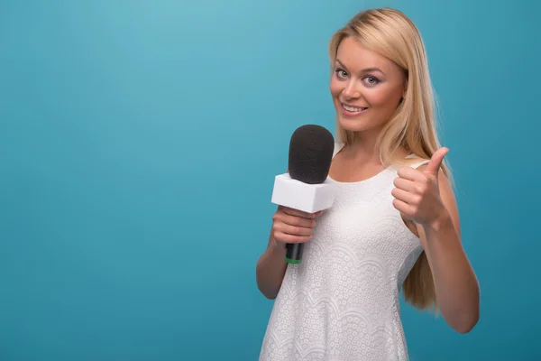 Very beautiful TV presenter — Stock Photo, Image