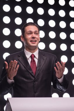 Çekici star Tv sunucusu