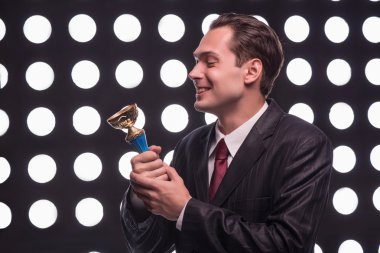 Çekici star Tv sunucusu