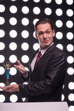 Çekici star Tv sunucusu