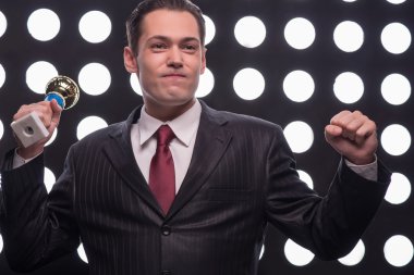 Çekici star Tv sunucusu