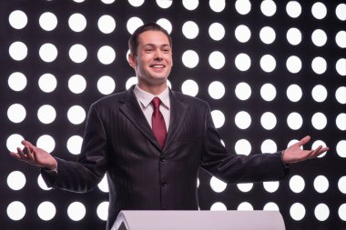 Çekici star Tv sunucusu