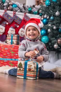 Anne ve kızı Noel bekliyor