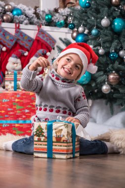 Anne ve kızı Noel bekliyor