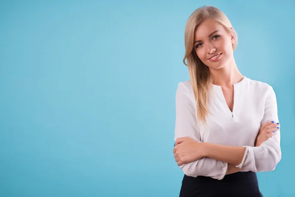 Bella bionda con camicetta bianca — Foto Stock