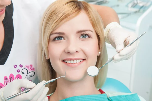 Work of dentist is not so easy — Stock Photo, Image