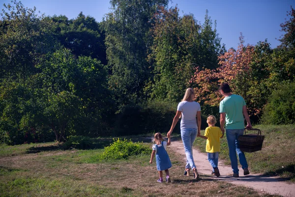 Picknick is altijd plezier — Stockfoto