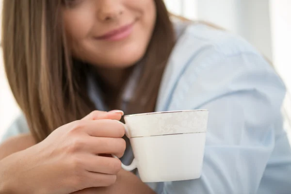 Trevlig tjej på morgonen — Stockfoto