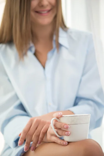 Linda chica en la mañana — Foto de Stock