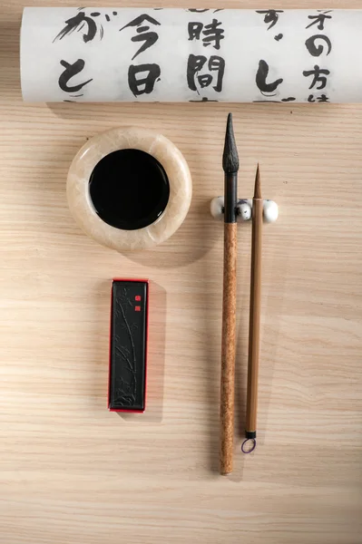 Calligraphy tools on the table — Stock Photo, Image