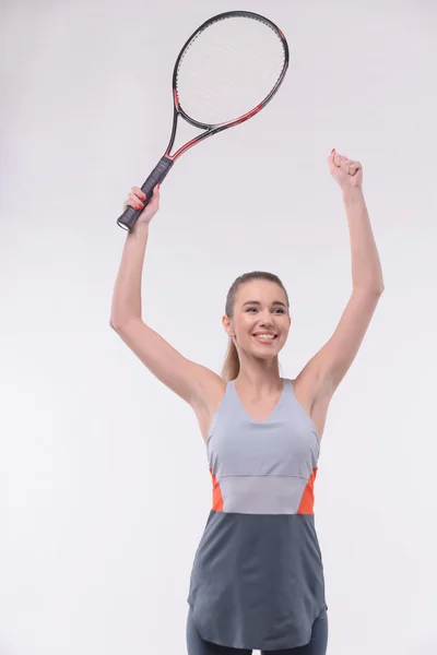 Tenniskvinnespiller med racket – stockfoto