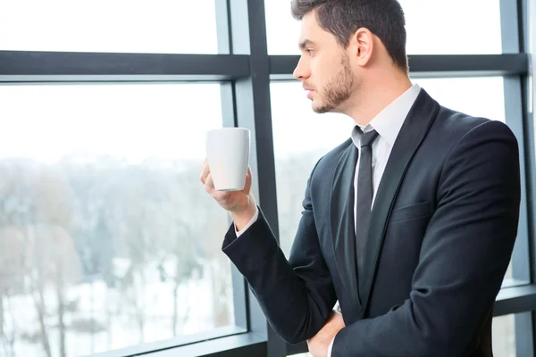 Empresario en el hotel de lujo — Foto de Stock