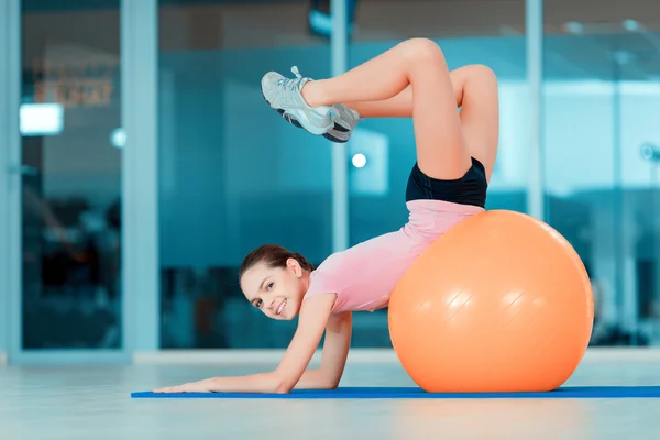 Cute teenage girl at sports club — Stock Photo, Image