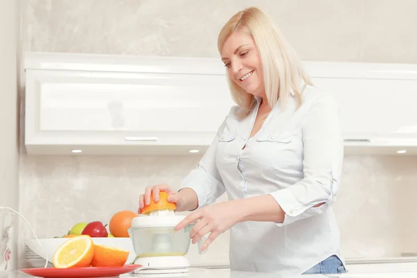 Home-made orange fresh juice — Stock Photo, Image