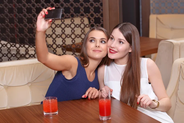 Women have fun at the party — Stock Photo, Image