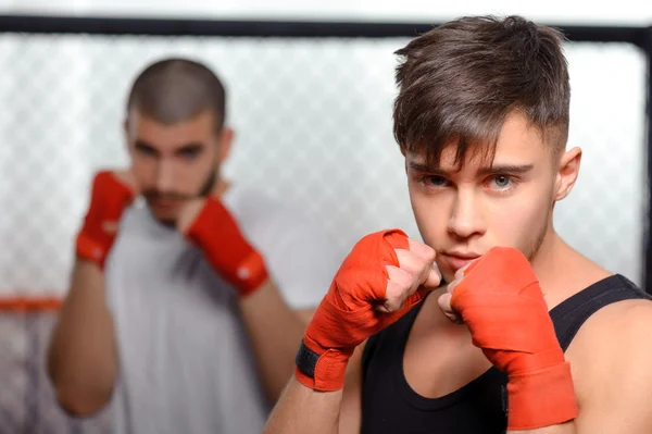 Boxers prontos para começar a luta — Fotografia de Stock