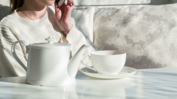 喝茶的好时机 — 图库视频影像