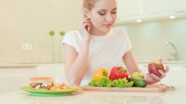 genç kadın arasında sağlıklı gıda seçimi ve değil