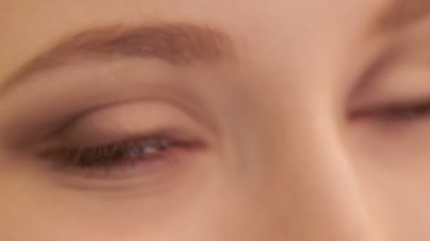 Beautiful eyes of woman — Stock Video