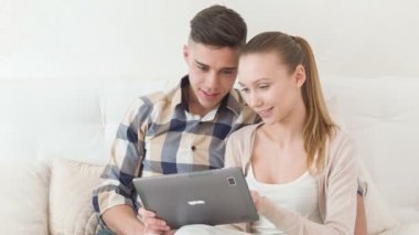 Güzel çift tablet bir şey arıyor