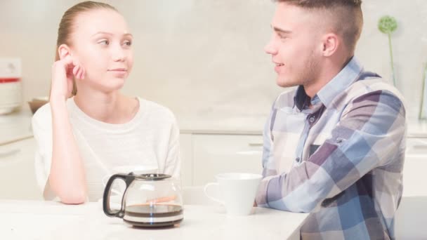 Young couple drinking tea — Stock Video