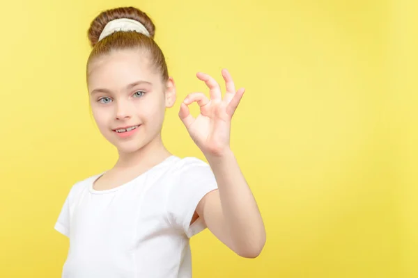 Niña mostrando diferentes emociones — Foto de Stock