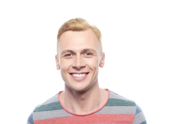 Hombre rubio sonriente sobre fondo blanco aislado — Foto de Stock