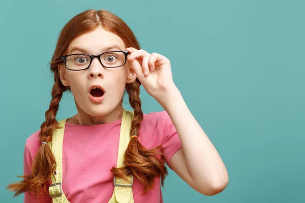 Little young girl expressing surprise. — Stock Photo, Image