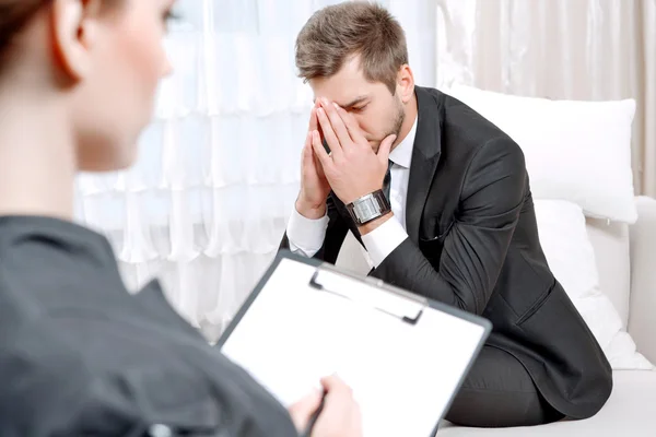 Psychiatra fotografie, zdjęcia stockowe, Psychiatra obrazy royalty-free