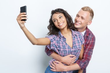 Mutlu çift fotoğrafları yapma