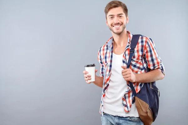 Estudante otimista beber café — Fotografia de Stock