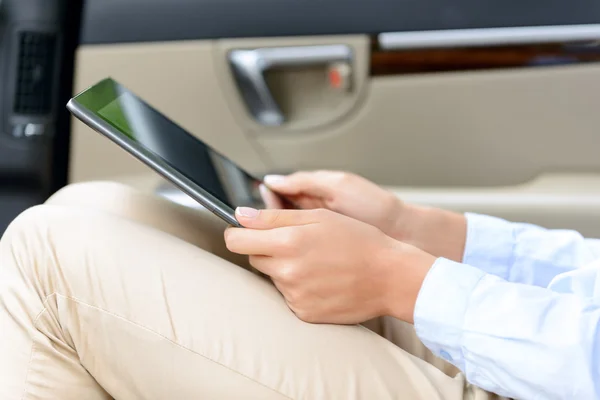 Nice girl sitting in the car — Stock Photo, Image