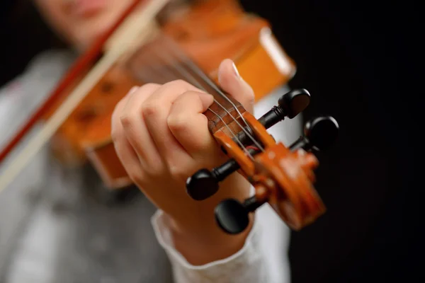 Nice girl playing the violin — Stock Photo, Image