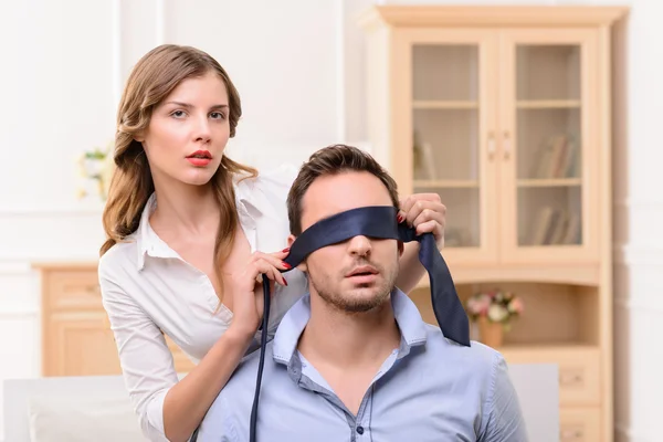 Man commiting betrayal with housemaid — Stock Photo, Image