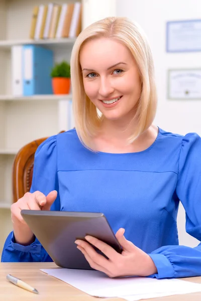 Professional lawyer sitting at the table — Stock Photo, Image