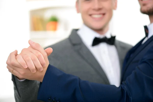 Happy guys celebrating wedding — Stock Photo, Image