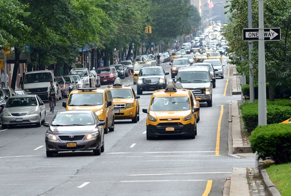 Manhattan memiliki kemacetan besar dengan beberapa jalur dan penutupan jalan di seluruh kota . — Stok Foto