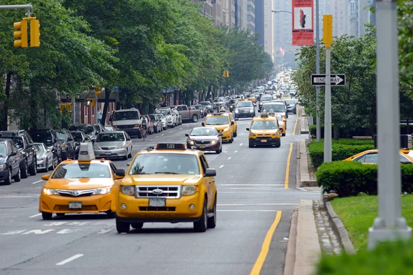 Manhattan hat große Staus mit mehrspurigen und Straßensperrungen in der ganzen Stadt. — Stockfoto