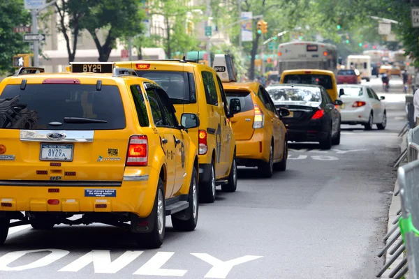 Taksi kuning di Manhattan, New York — Stok Foto
