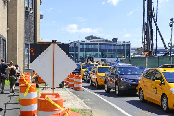 Ritardi di traffico e costruzione all'aeroporto LaGuardia (LGA) di New York — Foto Stock