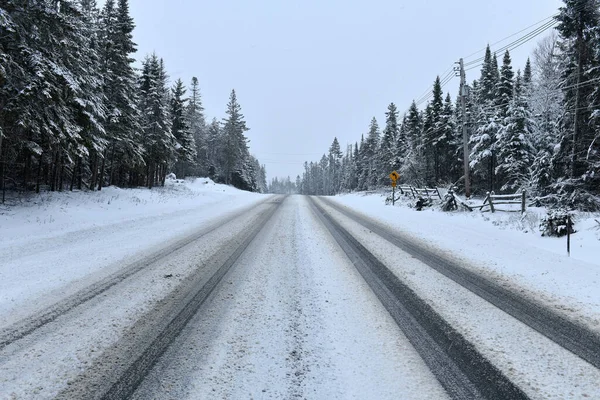 Strada Innevata Dopo Tempesta Neve — Foto Stock