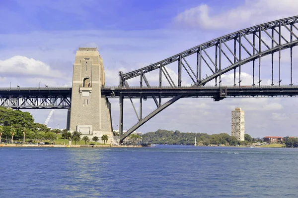 悉尼港湾大桥从环形码头，悉尼，澳大利亚 — 图库照片