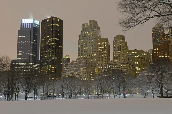 De skyline van Manhattan na sneeuwstorm, New York City — Stockfoto